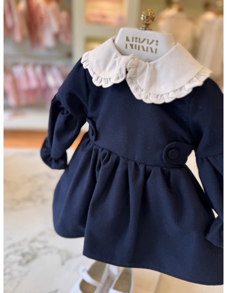 Abito in panno blu con collettone